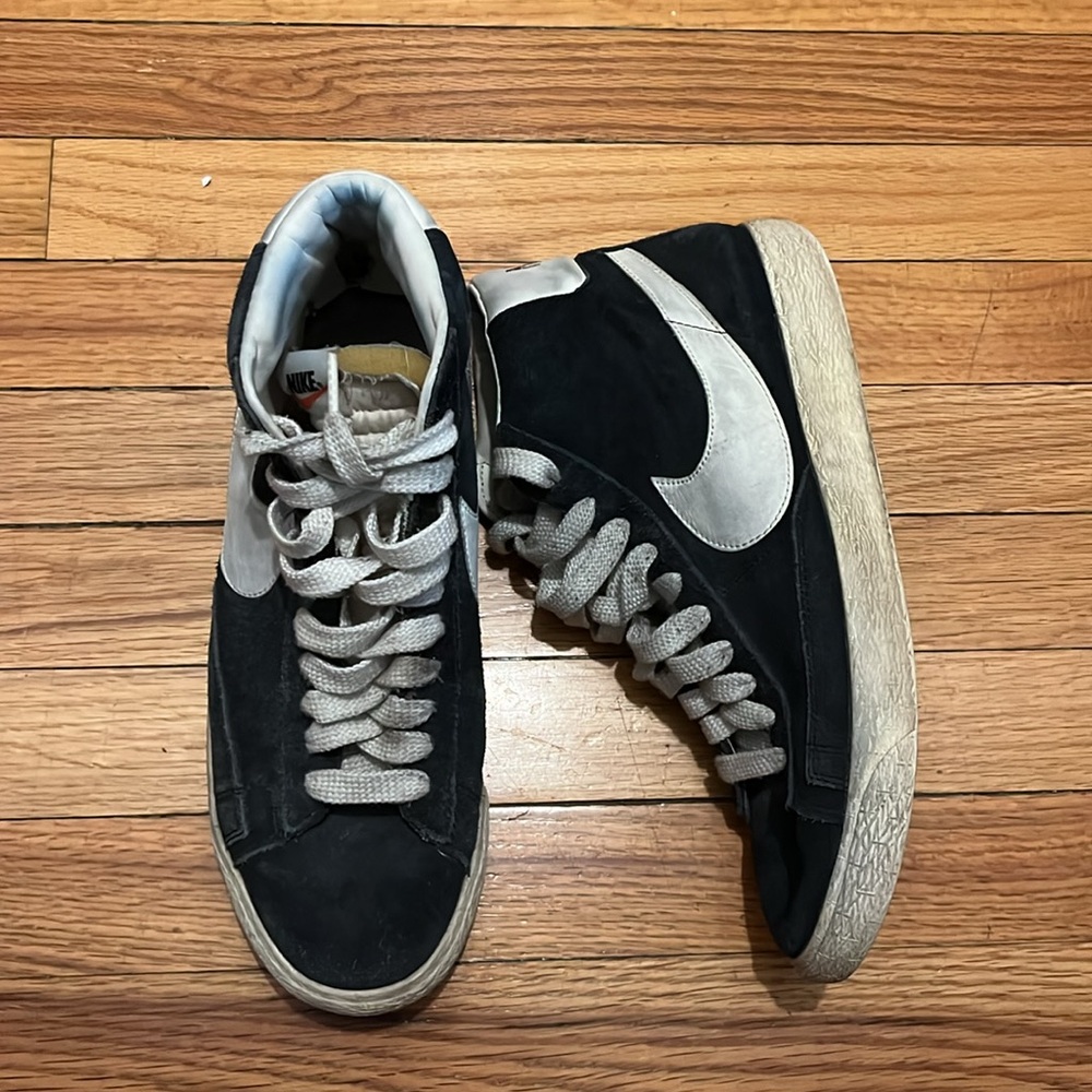 Nike Men’s Blazer Mid 77 Suede Sneakers - Picture 5 of 8